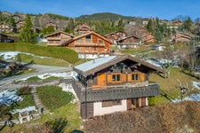Chalet avec vue et terrain de 131 m2 à LA CLUSAZ (74)