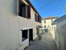Dpt Ain (01), à vendre OYONNAX maison P4   