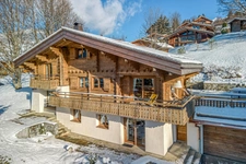 Chalet traditionnel de prestige – Accès direct aux pistes de ski à LA CLUSAZ (74)