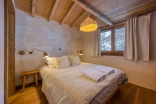 Chalet traditionnel de prestige – Accès direct aux pistes de ski à LA CLUSAZ (74)