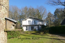Orléans, CHU à 5 min, à vendre maison de 143 m2, 5 chambres, terrain de 1000 m2.