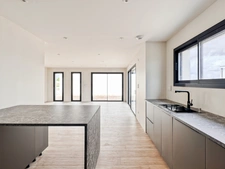  BRAIN SUR L'AUTHION : Magnifique maison contemporaine offrant 4 chambres, une vie de plain-pied, garage et jardin.