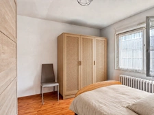 Angers – Maison familiale de 170 m², cinq chambres, Garage et grand jardin sans vis-à-vis