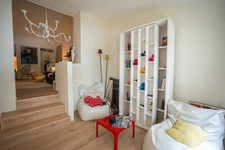 Postcard view of the Maine: Atypical house and separate 300 m2 apartment playing on volumes, light and perspectives 