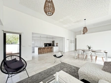 Angers : Maison contemporaine d'architecte de 210 m2 avec piscine et studio indépendant 