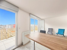 Angers /Ponts de Cé : Appartement T3 lumineux récent avec terrasse de 11,50 m2 et parking 