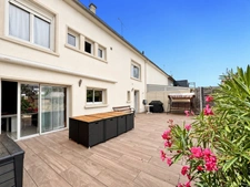 Angers – Maison familiale de 170 m², cinq chambres, Garage et grand jardin sans vis-à-vis