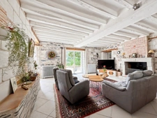 PROPRIÉTÉ DE CARACTÈRE EN BORD DE LOIRE – 210 m² – 2 470 m² DE TERRAIN – LES PONTS-DE-CÉ