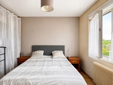 Angers – Maison familiale de 170 m², cinq chambres, Garage et grand jardin sans vis-à-vis