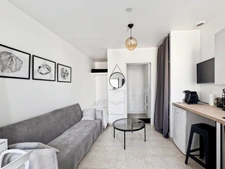 Angers : Maison contemporaine d'architecte de 210 m2 avec piscine et studio indépendant 