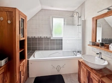 Maison contemporaine lumineuse avec jardin sans vis-à-vis sur la commune de SEICHES SUR LE LOIR (49)