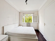 Nantes quartier calme et recherché : Appartement Type 2 lumineux avec stationnement 
