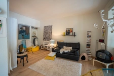 Postcard view of the Maine: Atypical house and separate 300 m2 apartment playing on volumes, light and perspectives 