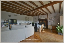 Maison de campagne sur plus d'1ha de terrain
