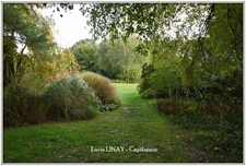 Domaine paysager reconnu avec parc floral, batiments et terres agricoles