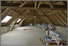Maison de bourg sur grand terrain, avec dépendance