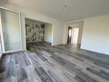 Appartement en excellent état à vendre 3/4 pièces MEYZIEU (69), au calme, avec vue dégagée sur la nature, proche de tout.