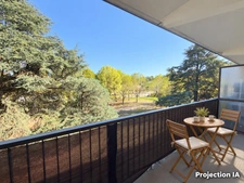 Appartement en excellent état à vendre 3/4 pièces MEYZIEU (69), au calme, avec vue dégagée sur la nature, proche de tout.