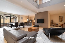 Beauvoisin, Dpt Gard (30), Stone house of 236m² with outbuilding and swimming pool - Garden of 247m²