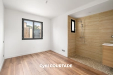 Pézénas, Dpt Hérault (34), Maison d'exception de 141m². Jardin de 767m² et piscine.