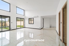 Pézénas, Dpt Hérault (34), Maison d'exception de 141m². Jardin de 767m² et piscine.