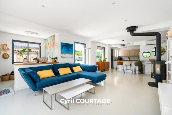 Lattes, Dpt Hérault (34), Maison contemporaine 167 m² avec piscine 