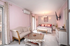 Maison lumineuse avec piscine et dépendance. Terrain de 1250 m²