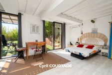 Le Grau d'Agde, Dpt Hérault (34), Propriété contemporaine de 222 m² avec piscine à débordement - Terrain de 2760 m²