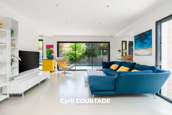 Lattes, Dpt Hérault (34), Maison contemporaine 167 m² avec piscine 
