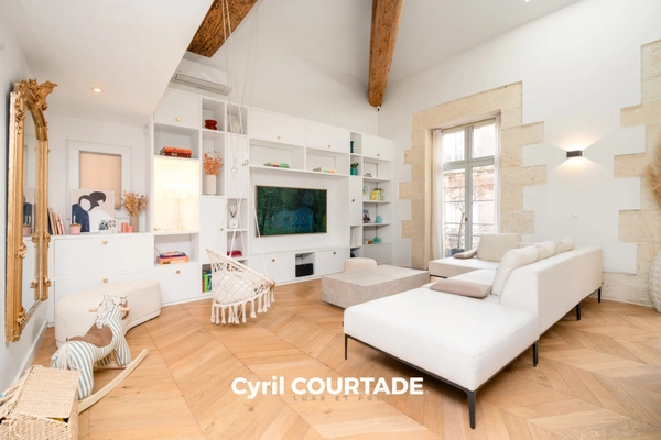 Montpellier, Dpt Hérault (34), Loft d'architecte en duplex de 120 m² 