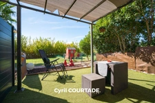 Le Grau d'Agde, Dpt Hérault (34), Propriété contemporaine de 222 m² avec piscine à débordement - Terrain de 2760 m²