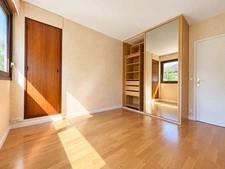 Appartement à vendre 4 pièces LE CHESNAY (78)100m²-3 chambres-Loggia-Balcon-Parking-cave