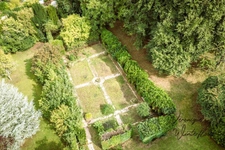 Propriete à vendre 9 pièces GOUSSONVILLE (78)-245m²-4 chambres-piscine-2 garages-4440m²