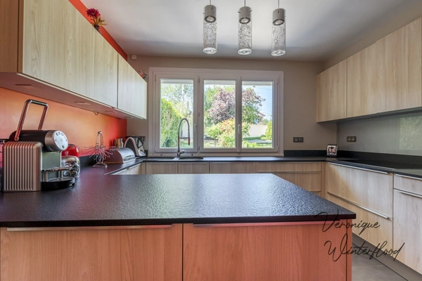 Maison à vendre 6 pièces PALAISEAU (91)210m²-4 chambres-garage-piscine-1330m²