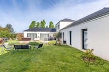 Maison à vendre 6 pièces EVREUX (27)203m²-4 chambres-sous-sol-garage-piscine-1064m²