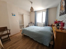 MAISON 130m2, 2 CHAMBRES, POSSIBLE 3, JARDIN, GARAGE + APPARTEMENT LOUE, 10MIN AUTOROUTE, 1H DE LYON