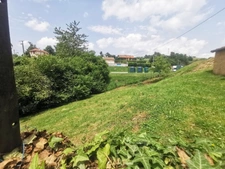 TERRAIN À BÂTIR, 580M2, BEL ENSOLEILLEMENT, VILLAGE DYNAMIQUE, 10MIN ACCÈS AUTOROUTIER, 1H DE LYON