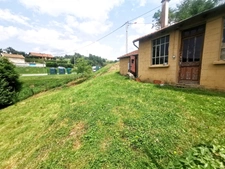 TERRAIN À BÂTIR, 580M2, BEL ENSOLEILLEMENT, VILLAGE DYNAMIQUE, 10MIN ACCÈS AUTOROUTIER, 1H DE LYON