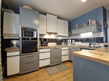 MAISON 130m2, 2 CHAMBRES, POSSIBLE 3, JARDIN, GARAGE + APPARTEMENT LOUE, 10MIN AUTOROUTE, 1H DE LYON