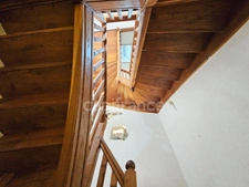 MAISON SPACIEUSE ET ATYPIQUE, 182M2 HABITABLES, 3 CHAMBRES, GRANDE TERRASSE AVEC VUE DÉGAGÉE et IMPRENABLE,10MIN DE L’AUTOROUTE, 1H DE LYON