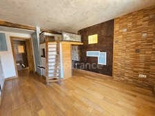 MAISON SPACIEUSE ET ATYPIQUE, 182M2 HABITABLES, 3 CHAMBRES, GRANDE TERRASSE AVEC VUE DÉGAGÉE et IMPRENABLE,10MIN DE L’AUTOROUTE, 1H DE LYON