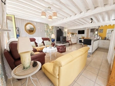 Maison individuelle, 3 CHAMBRES, 2254M2 DE JARDIN CLOS, ARBORÉ ET AMÉNAGÉ, AU CALME, PAS DE VOISINAGE PROCHE, EXPOSÉE SUD, 1H DE LYON