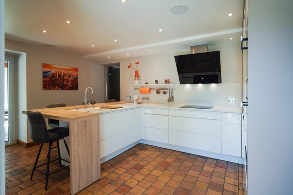Maison à vendre 9 pièces proche de MACON (71)