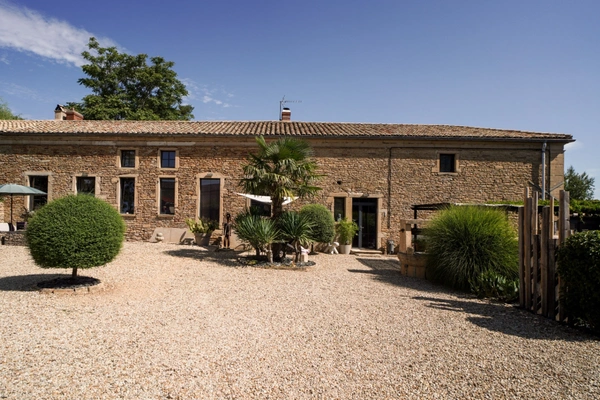 Maison à vendre 7 pièces proche de MACON (71)