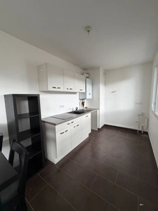 Appartement à vendre 1 pièces SAINT GENIS POUILLY (01)