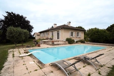 Maison à vendre 9 pièces  (71850)
