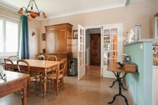 Dpt Saône et Loire (71), for sale near MACON P9 house of 239m² - Land of 1634 m² -   
