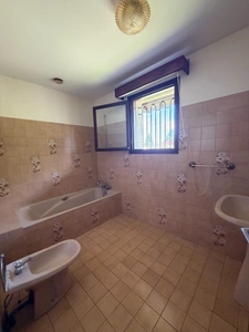 Maison à vendre 7 pièces proche de MACON (71)