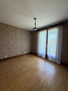 Maison à vendre 7 pièces proche de MACON (71)