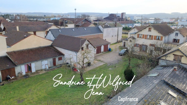 La Val d'Hazey - Propriété avec revenus locatifs – Maison 250 m² + 2 logements loués - 4 garages – Gare à pied